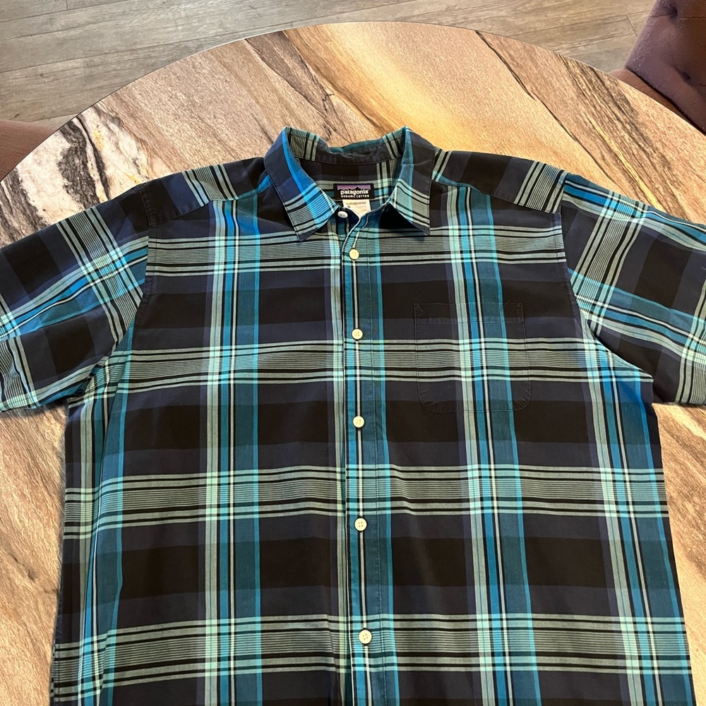 Patagonia organic cotton button up xl